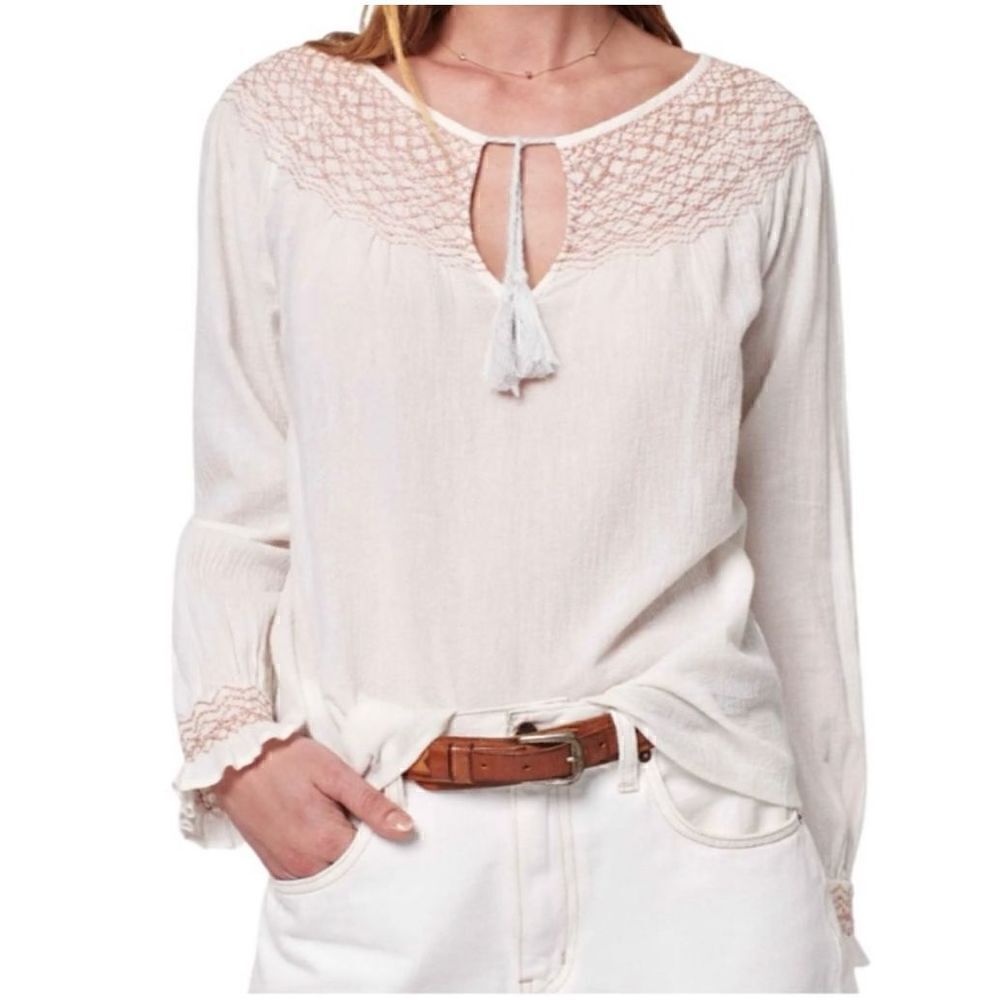 NWT Faherty Laura Embroidered Top